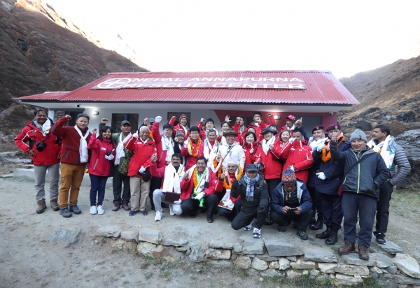 KT, 네팔 안나푸르나에 ICT산악구조센터 개소...