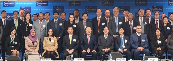 신보-ADBI, '스타트업 투자와 중기 금융' 컨퍼런스 개최