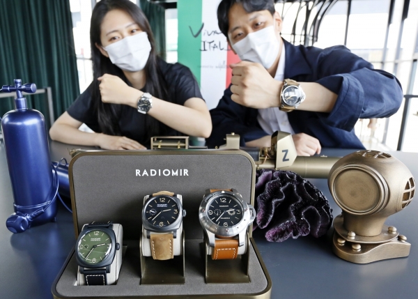 갤러리아백화점, 이탈리아 명품 시계 ‘파네라이’ 야외 팝업스토어 오픈