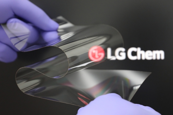 LG화학, 신소재 폴더블 디스플레이 구현 기술 개발