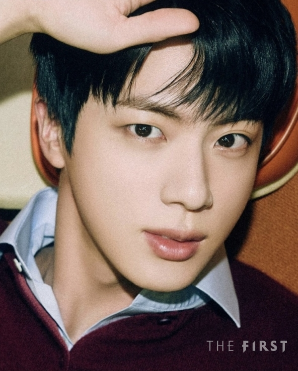 방탄소년단(BTS)의 멤버 진이 저개발국 난치병 환자들을 돕기 위해 고려대학교의료원에 1억 원을 기부했다