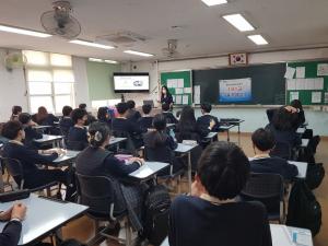 전북은행, 군산진포중학교 찾아가는 ‘1사1교 금융교육’ 실시
